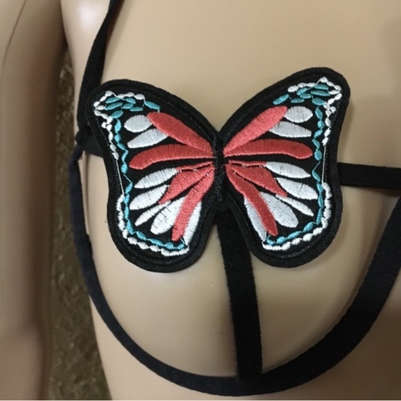 Butterfly Embroidered Festival Outfit - Picture 2 of 3